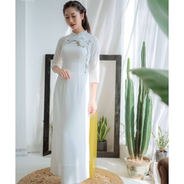 Áo dài trắng 4tà thêu