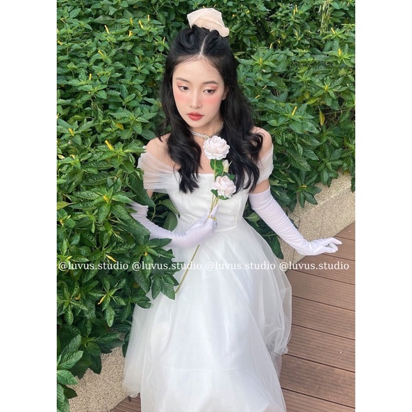 Váy trễ vai dạ hội ( Đầm trắng dạ hội )
