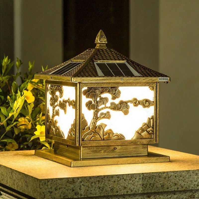 Đèn Trụ Cổng Năng lượng Mặt Trời Kích Thước Vuông 40cm , Ánh Sáng Đổi Màu, Dùng Được Điện 220v