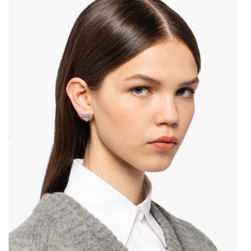 Khuyên tai 𝙥𝙧𝙖 hot,cao cấp,unisex, cá tính