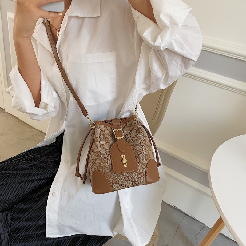 IELGY Túi Đeo Vai Hình Xô Chất Lượng Cao Thời Trang Cho Nữ