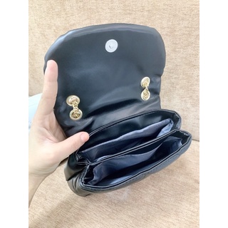 Túi Đeo Chéo Prada Da Mềm Trắng - Đen