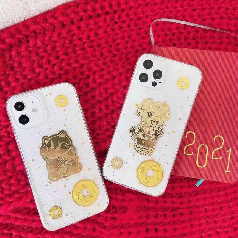 ốp lưng iphone mèo trâu mạ vàng thần tài 2021