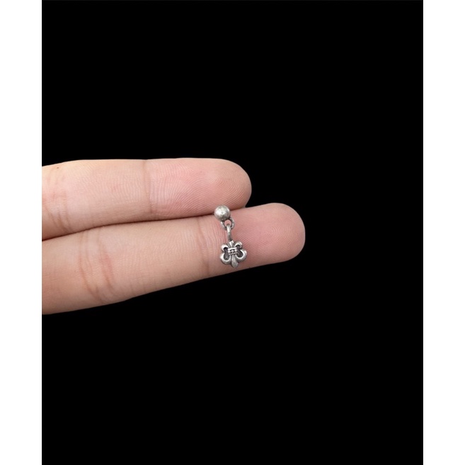 Bông tai chrome hearts lủng lẳng không đá