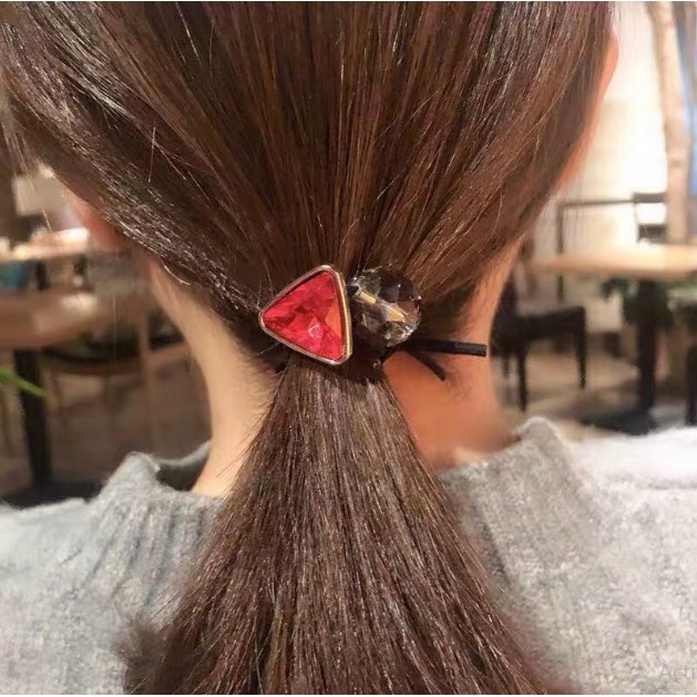 Dây Buộc Tóc đính đá tam giác sang chảnh aoquangiasi.com