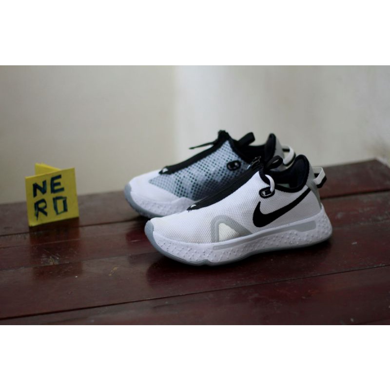 Giày PG 4 Team ‘White Wolf Grey’ CK5828-100