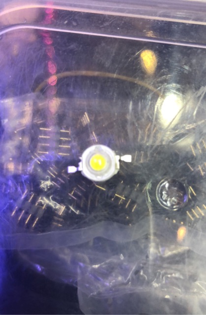 Nhân LED 3W