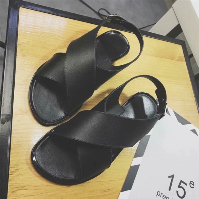Dép sandal nhựa dẻo quai chéo