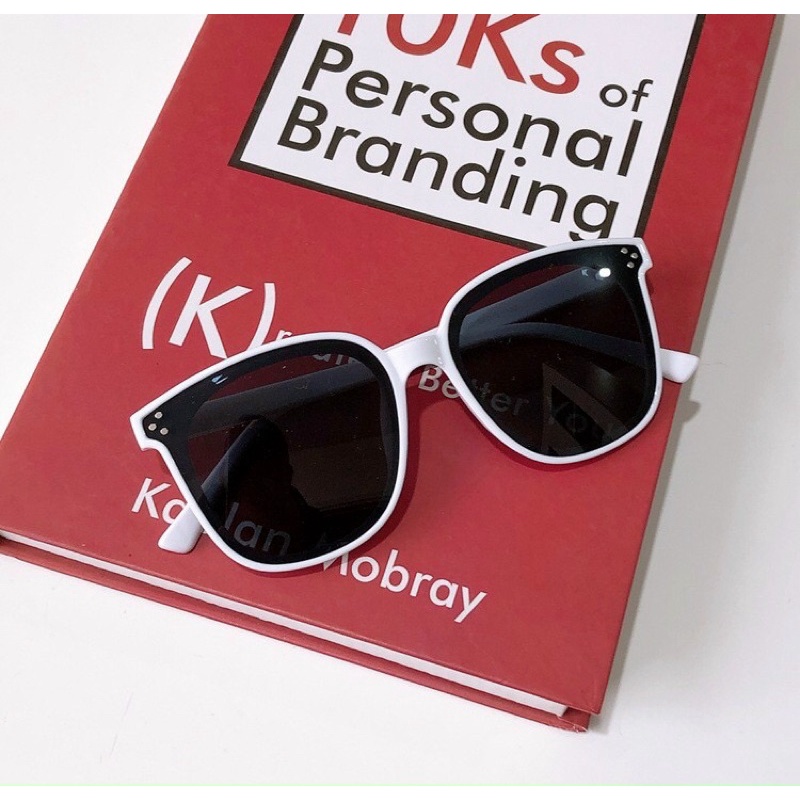 KÍNH MÁT THỜI TRANG NAM NỮ PHONG CÁCH GỌNG NHỰA | BigBuy360 - bigbuy360.vn