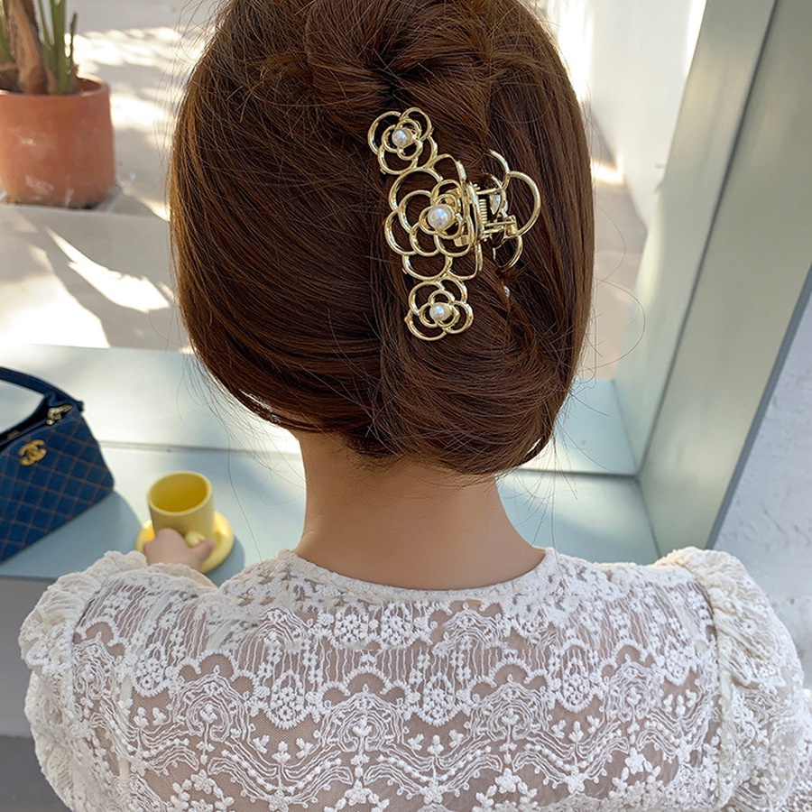 Kẹp tóc đuôi ngựa bằng kim loại hình hoa đính ngọc trai nhân tạo đơn giản phong cách Hàn Quốc