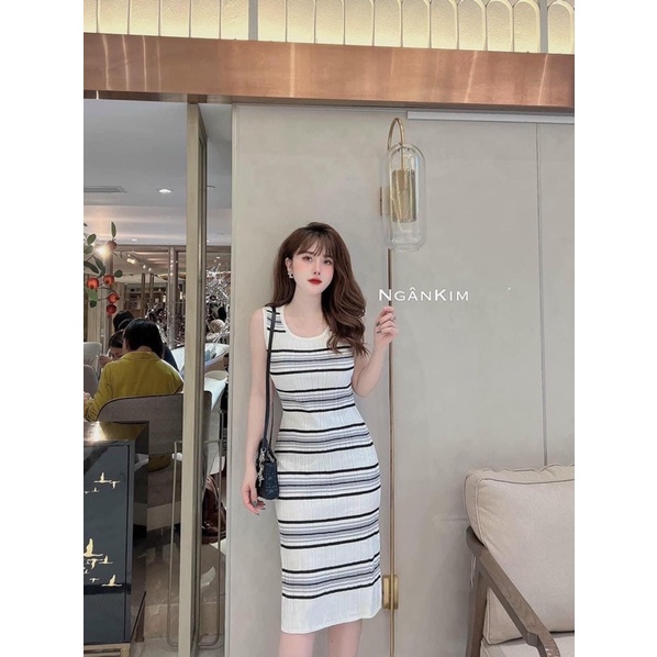 VÁY LEN KẺ NGANG 3 LỖ 2 MÀU ĐEN BE