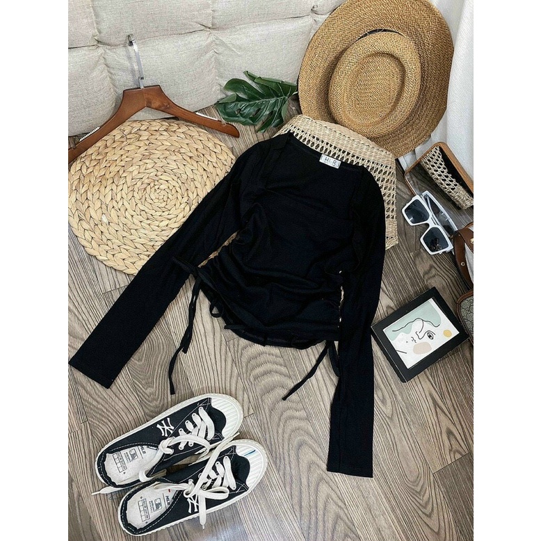 [ HOAN NGHÊNH ] ÁO CROPTOP KIỂU LỬNG NỮ ĐÍNH NÚT BẤM PHỐI GÂN TAY VÀ BỤNG DÀI TAY MÀU ĐEN MÀU TRẮNG CO GIÃN THOẢI MÁI