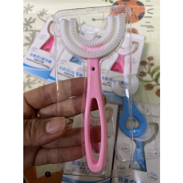 Bàn chải chữ U cho bé