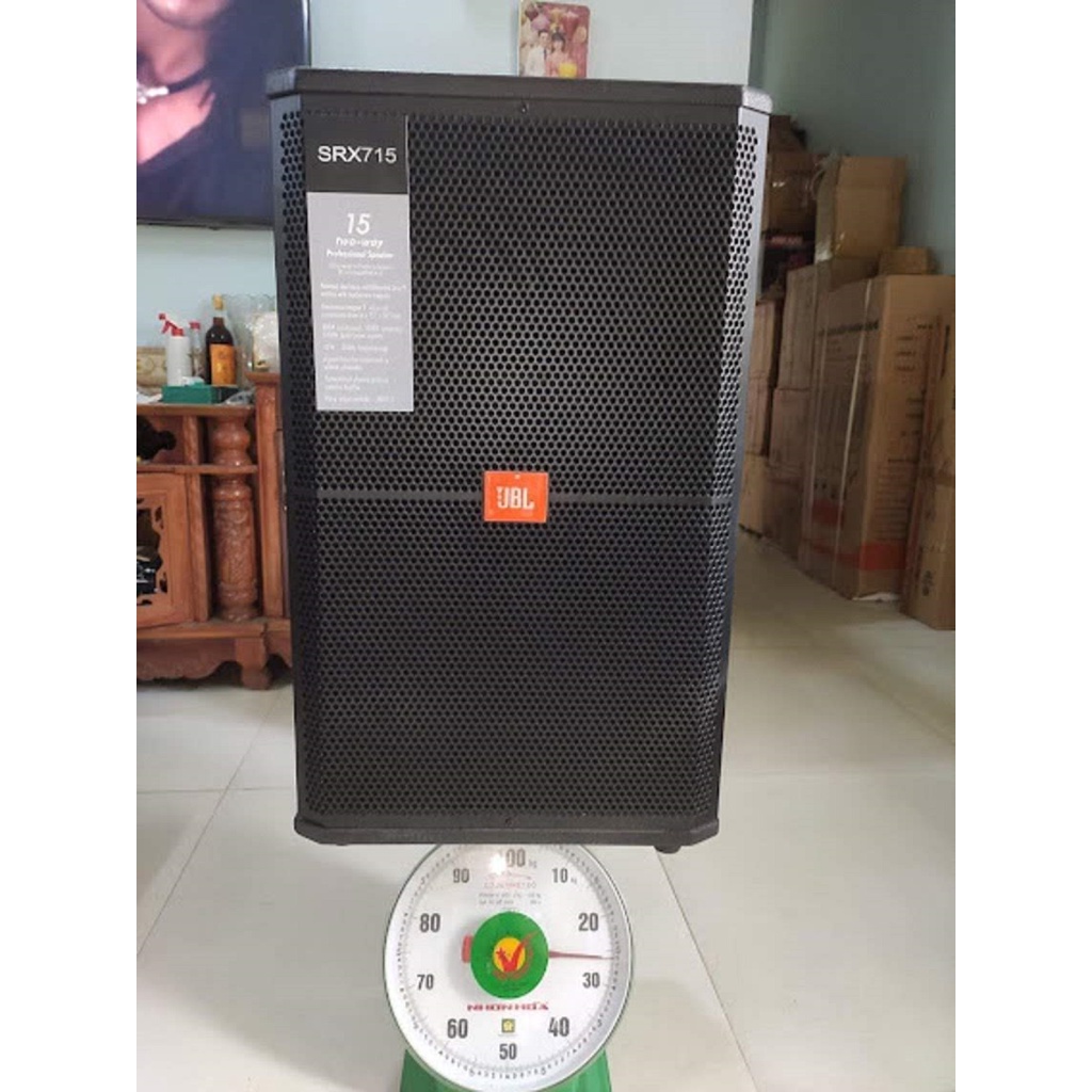 1 Chiếc Loa Karaoke và nghe nhạc  sân khấu hội nghị JBL SRX 715, bass 40mm, Công xuất 600-1000W, phòng 100 m2 trở lên.