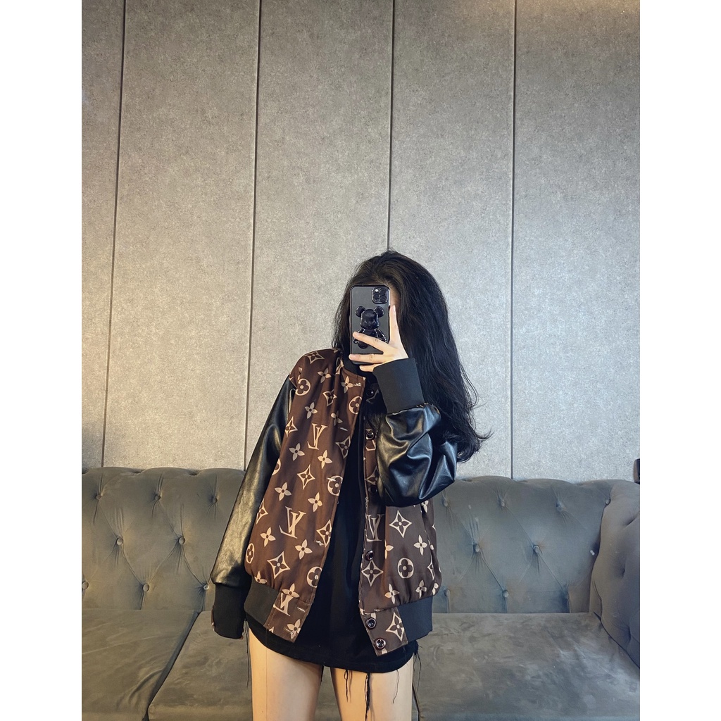 Áo Khoác Bomber LV Kaki Nỉ Mềm Phối Tay Da Unisex