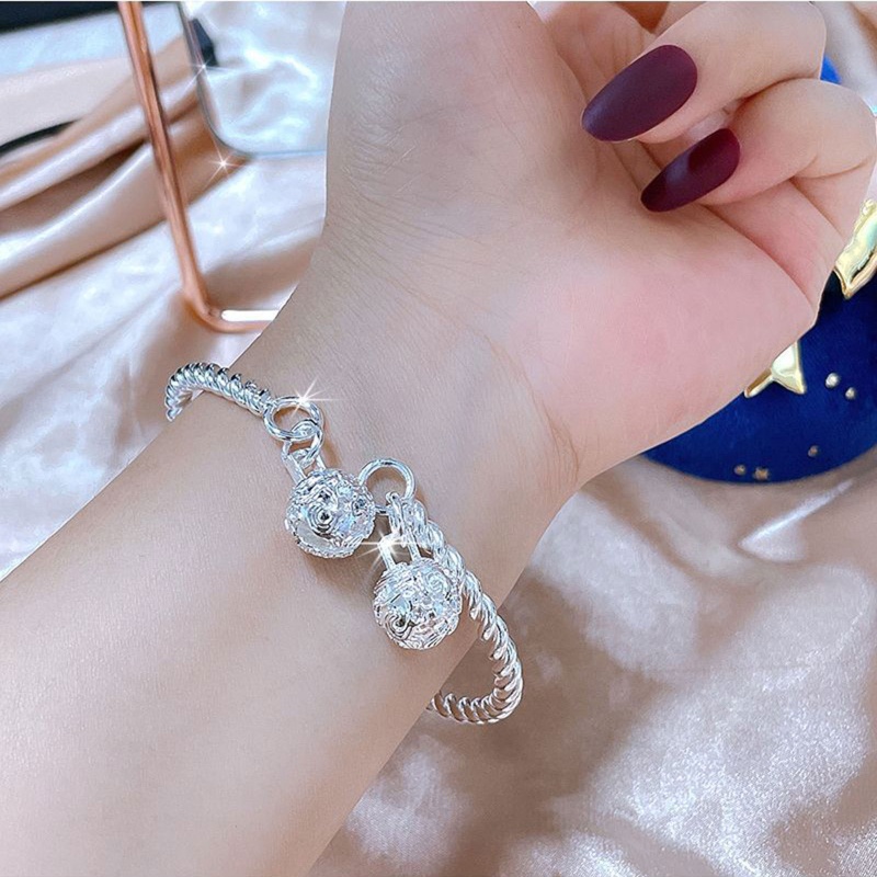 Vòng Đeo Tay Hở Màu Bạc Bóng Tối Giản Mặt Chuông Sáng Tạo Thời Trang Cho Nữ