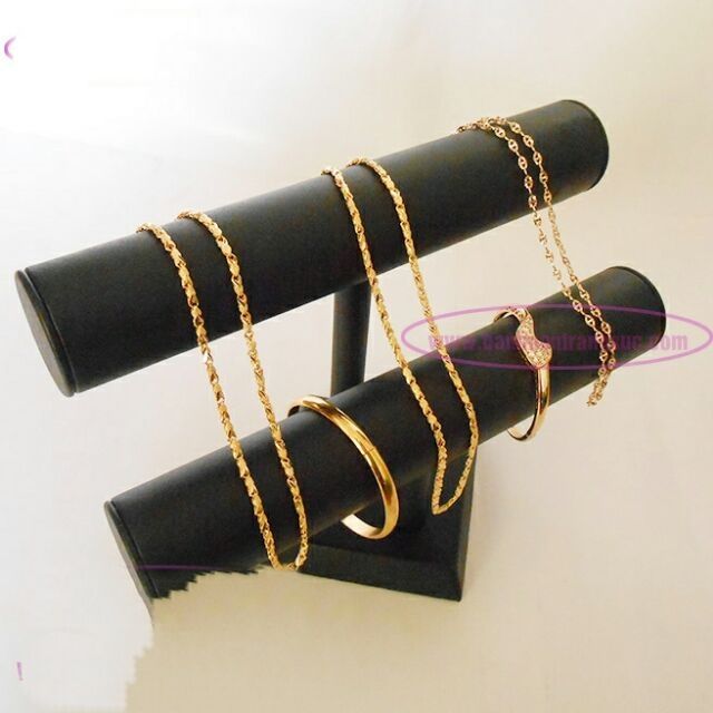 Trụ chử T 2 tầng trưng vòng tay
