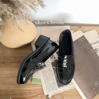 Giày Loafer mũi nhọn da bóng