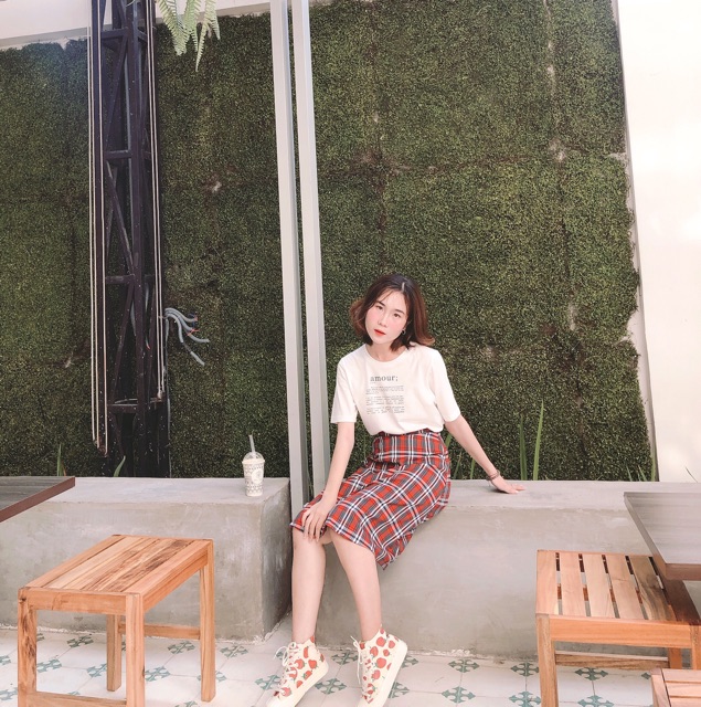 Chân vây caro đỏ