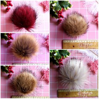 Pom pom ( cục bông ) trang trí khăn mũ áo