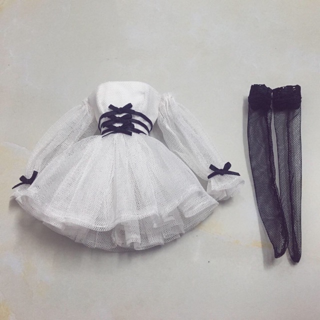Váy Triple Bow đen trắng - đặt may