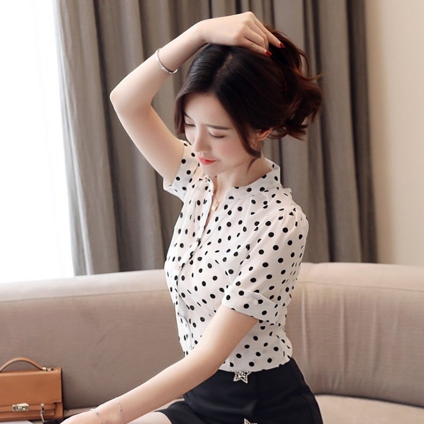 Áo Sơ Mi Nữ Ngắn Tay Cổ Trụ Phối Hoạ Tiết Chấm Bi Tay Đính Cúc ELVIN FASHION Chất Vải Kate Đẹp Thời Trang Nữ Cao Cấp