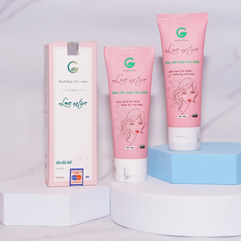 Combo 2SP Sữa rửa mặt tảo biển Love Nature + Tẩy tế bào da chết chiết suất muối hồng Himalaya