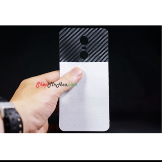 Combo miếng dán mặt lưng vân cacbon tặng kính cho xiami redmi 5 plus