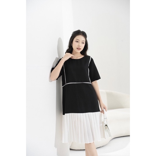 Váy suông phối màu xếp ly dáng suông A basic rất dễ mặc tone màu đen trắng trẻ trung nănng động