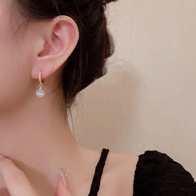 Khuyên tai nữ mạ vàng 18k thiết kế đá mắt mèo thời trang sang trọng