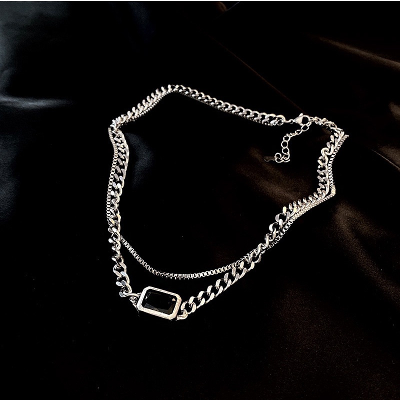 Vòng cổ hai lớp mặt hình vuông phong cách cá tính thời trang