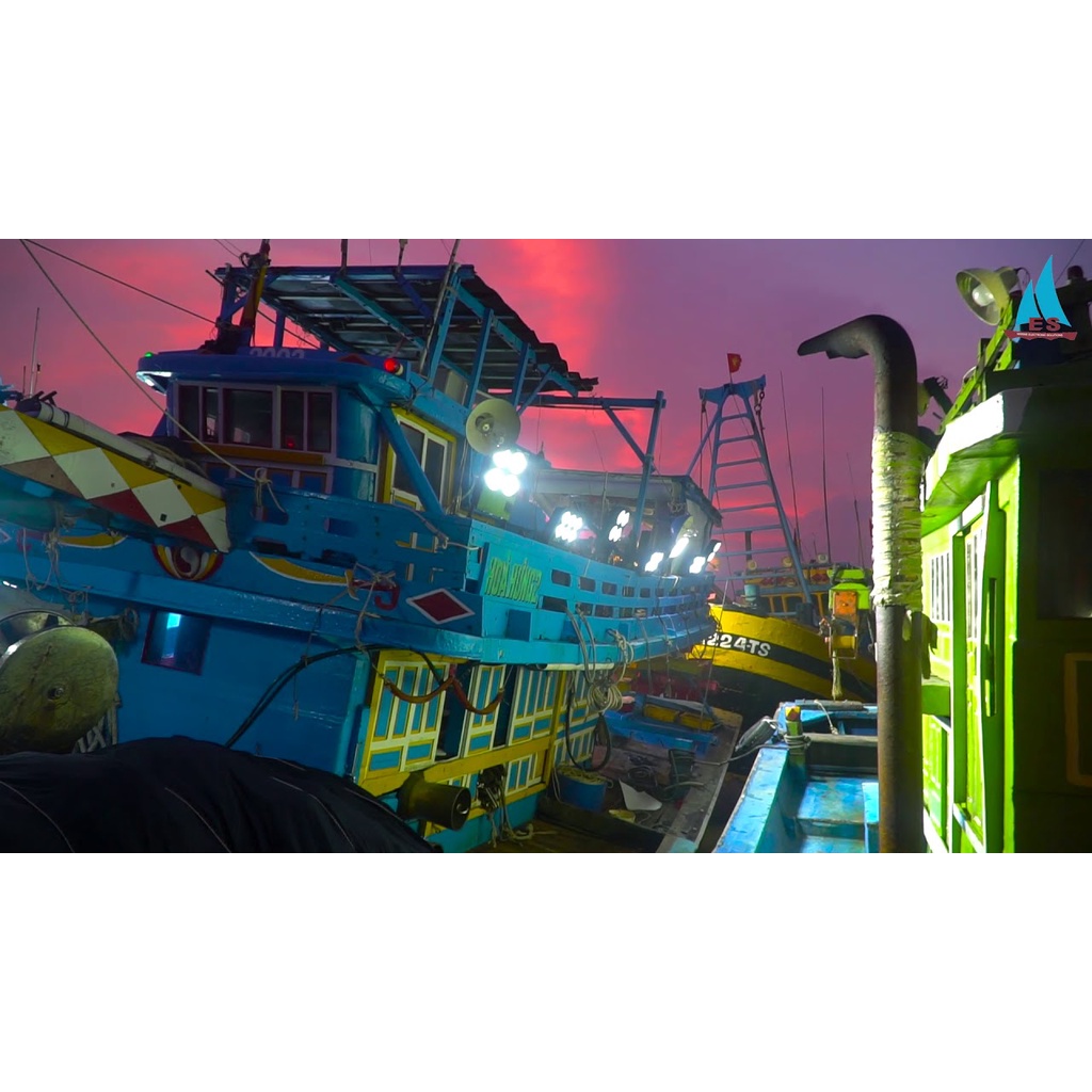 Đèn LED Đánh cá Rạng Đông 300W-400W Model: DC04 300W-400W