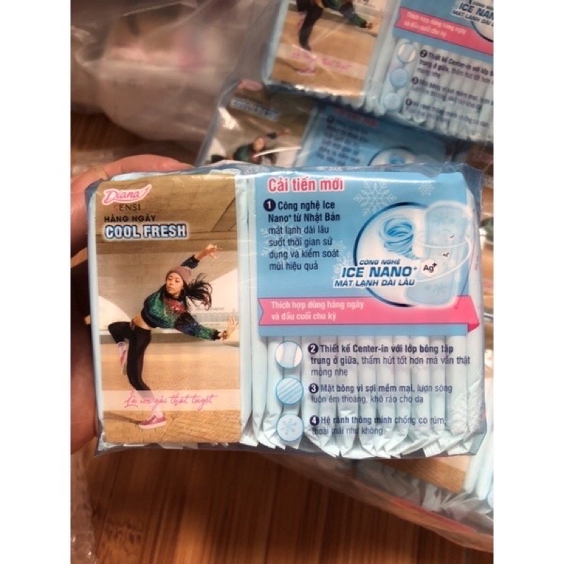 Băng vệ sinh hàng ngày Diana Sensi Cool Fresh