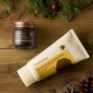 Sữa rửa mặt tro núi lửa Innisfree