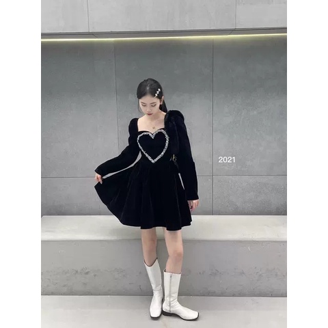 [ảnh thật-sẵn] Váy nhung dáng xoè trái tim siêu xinh | BigBuy360 - bigbuy360.vn