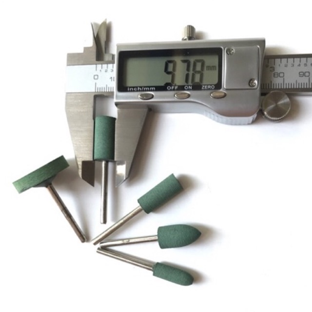 Bộ 5 trục mài đánh bóng bằng cao su đặc,cứng,cán 3mm