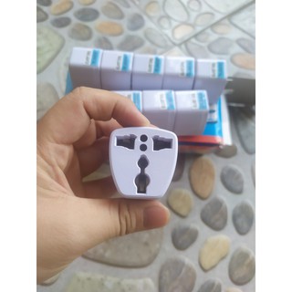 Ổ Cắm Chuyển Từ 2 Chân Sang 3 Chân