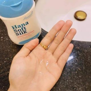 Dung dịch vệ sinh Hanayuki - Hana soft silk