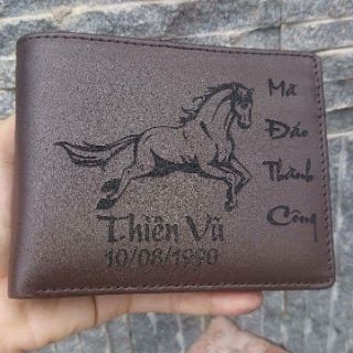 Nhận khắc chữ Ví da bò thật 100%