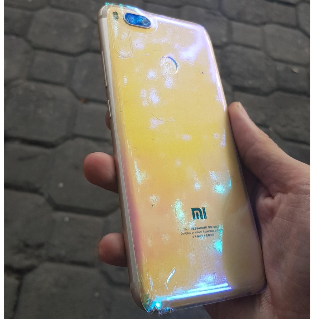 Skin cầu vồng đổi màu sắc cho xiaomi mi 8 lite / note 5 pro / a2 lite / a2-6x / mi 8 / mi 8 se ...