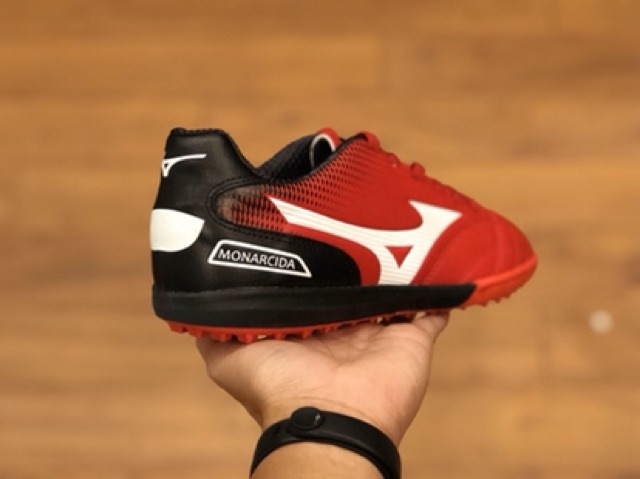 Giày Bóng Đá Mizuno "Red/Black"