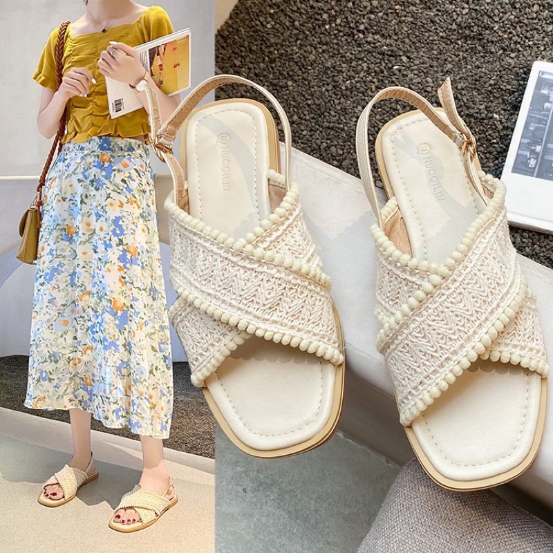 sandal quai vắt chéo quả bông đế bằng hot trend phong cách hàn quốc cực xinh