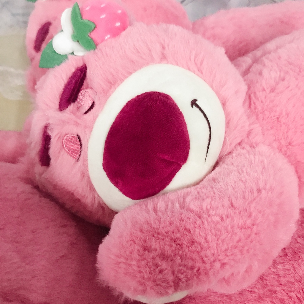 Gấu dâu Losto Huggin bear tai dâu nằm cao cấp dài 70cm - Thú nhồi bông gấu Losto Huggin bear mềm mịn