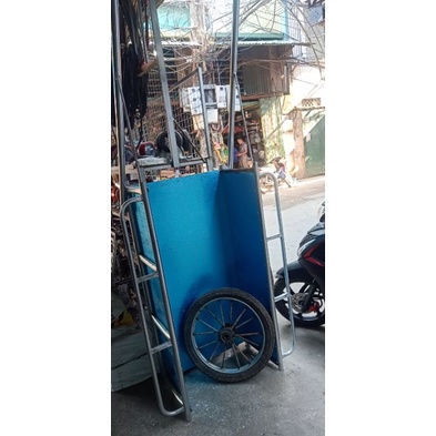 Xe cải tiến xe bò xe công trường lốp hơi
