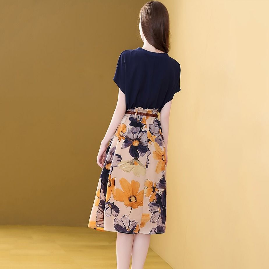 One Bộ Áo + Chân Váy In Họa Tiết Thời Trang Mùa Hè 2022