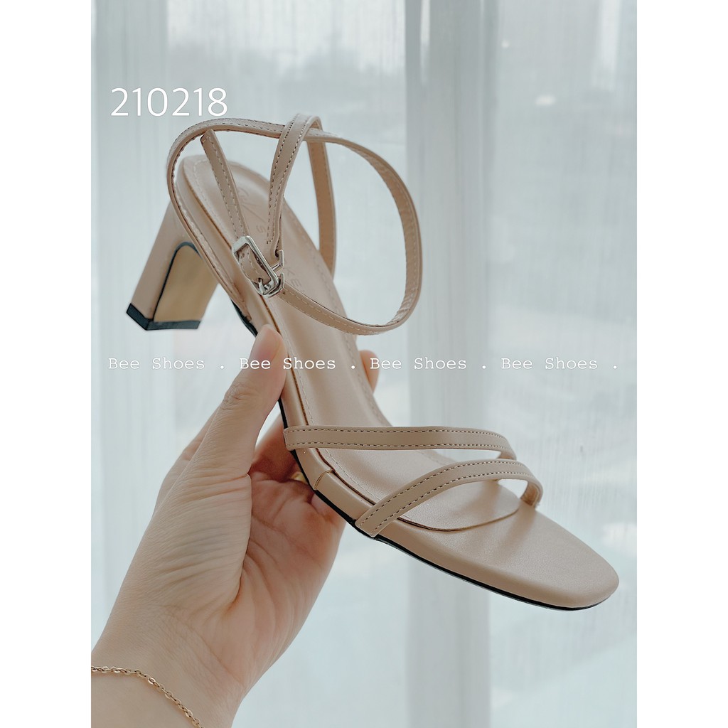BEESHOES - SANDAL MŨI VUÔNG GÓT DẸP CAO 7 PHÂN - SANDAL QUAI NGANG 2 MẢNH CHẤT DA ĐI ÊM CHÂN SẴN MÀU ĐEN-TRẮNG-BE 210218
