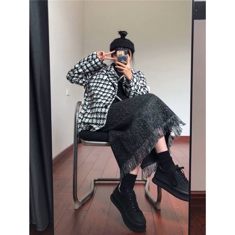 Blazer hoạ tiết đen trắng độc lạ cá tính thời trang nữ