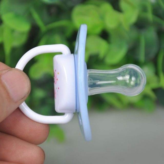 Núm Vú Giả 4 Trong 1 Bằng Silicon Kèm Dây Xích Họa Tiết Hoạt Hình Cho Bé