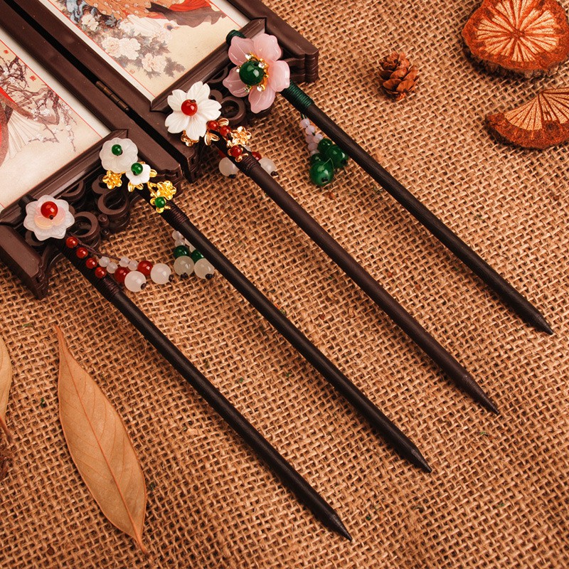 Trâm cài tóc gỗ đính hoa xinh xắn thời trang