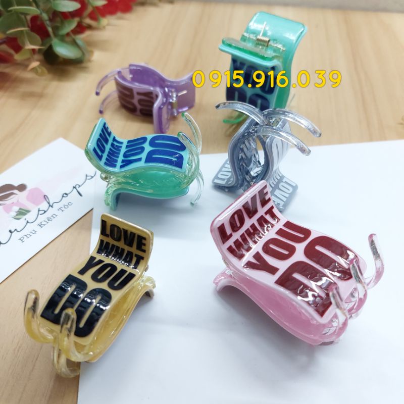 Kẹp tóc mica càng cua 2 lớp, kẹp tóc chữ love